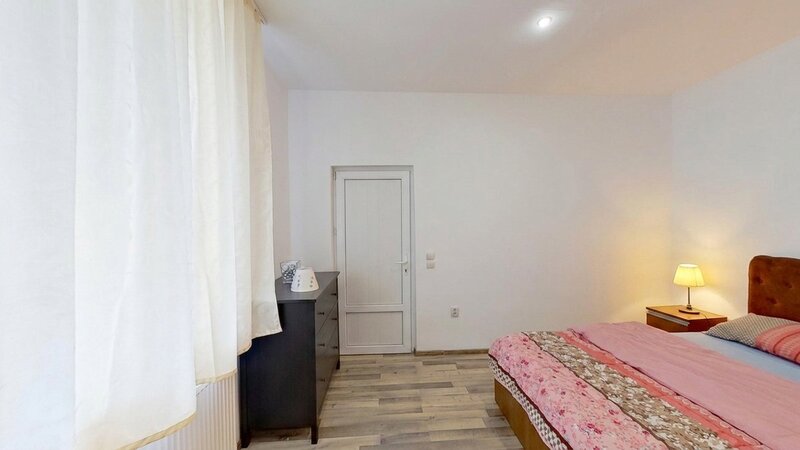 Doua camere, parter, curte comuna inchisa, ultracentral